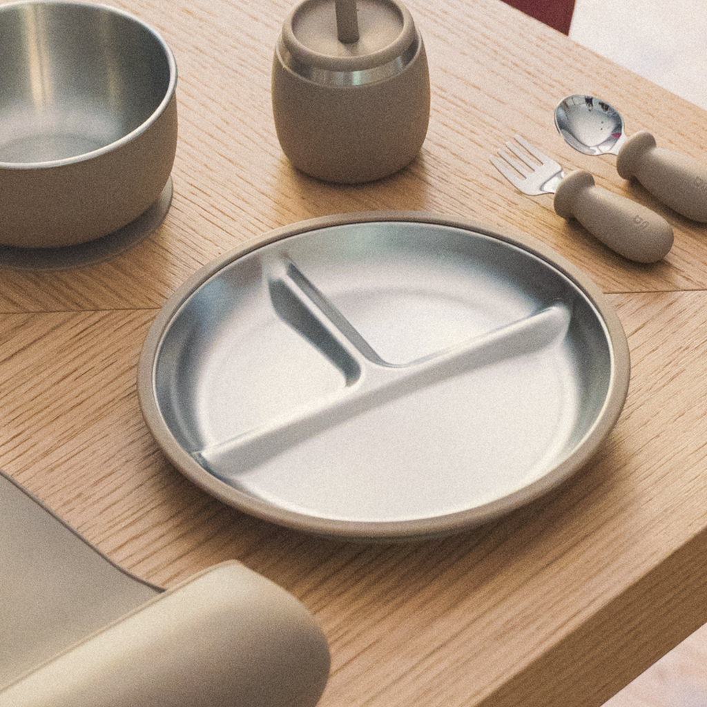 Divided plate